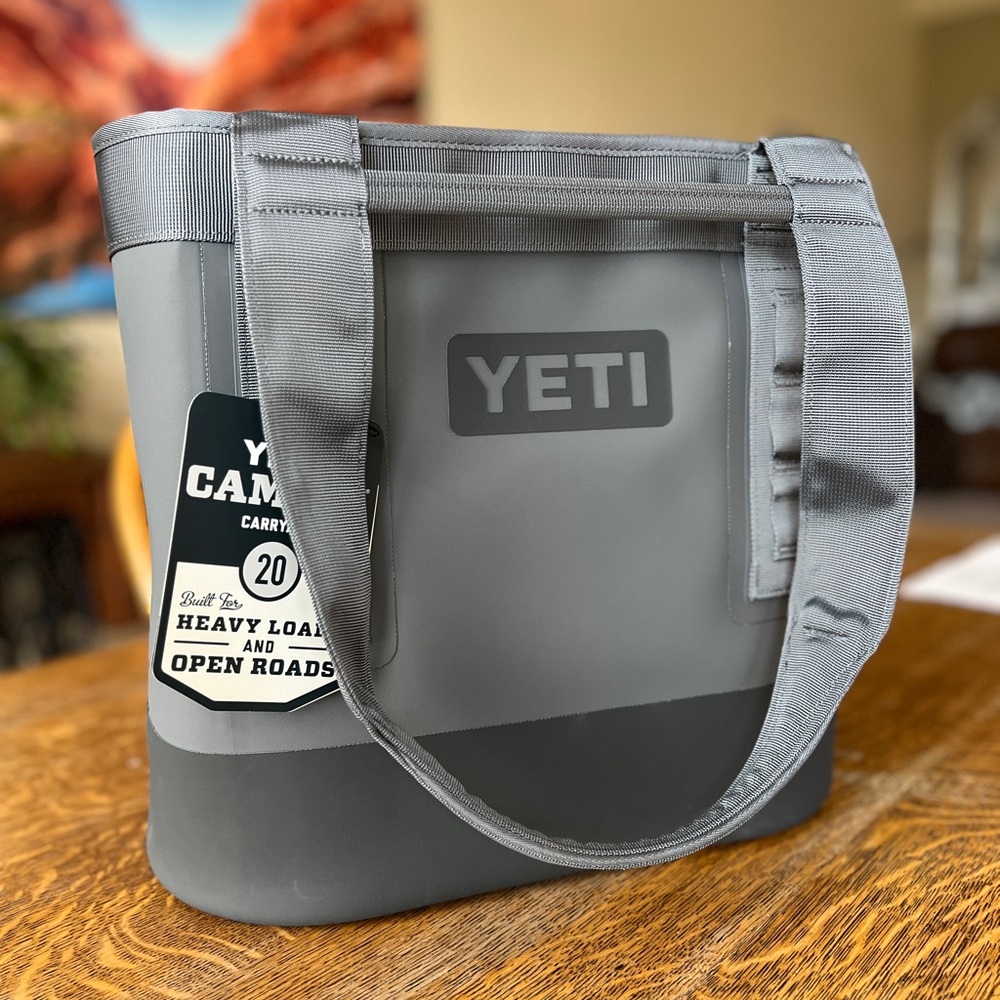 NWT Yeti Camino Carryall 20